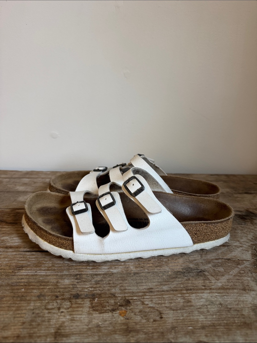 Birkenstock 38 White Florida Triple Strap Sandals Slides